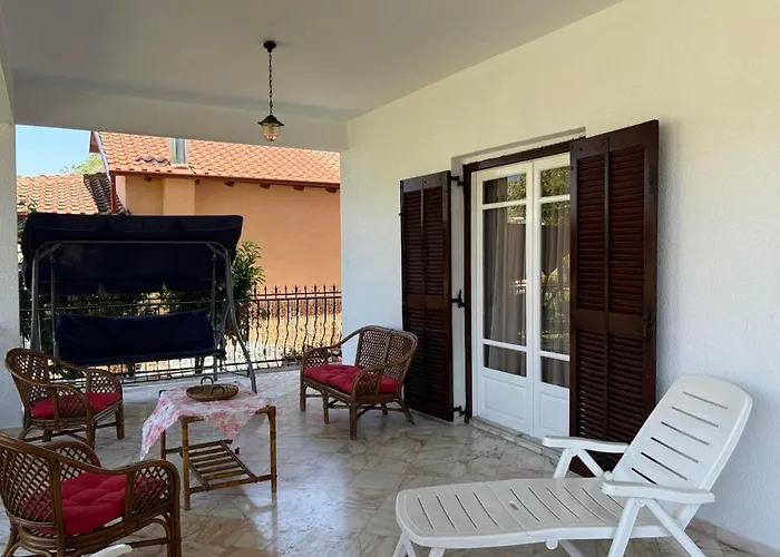 House By The Sea! 帕拉塔蒙